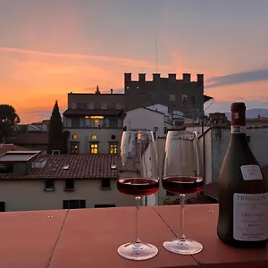 https://casamancio-loft-in-heart-of-medieval-tuscan-city.it-tuscanyhotel.com